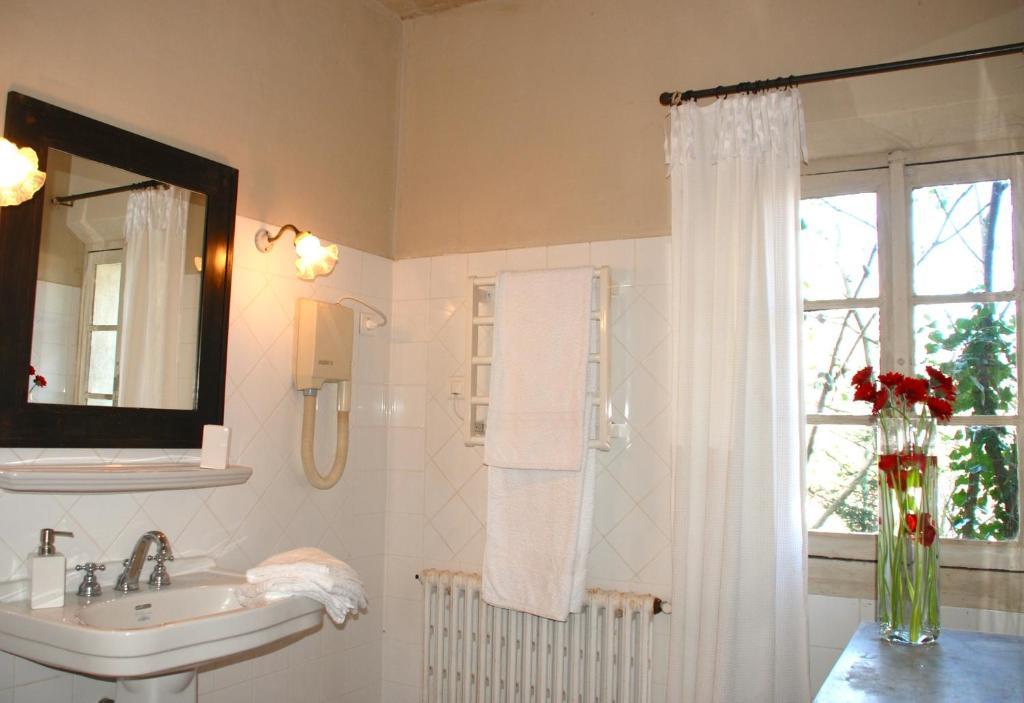 Bed and Breakfast Campagne Baudeloup LʼIsle-sur-la-Sorgue Zimmer foto